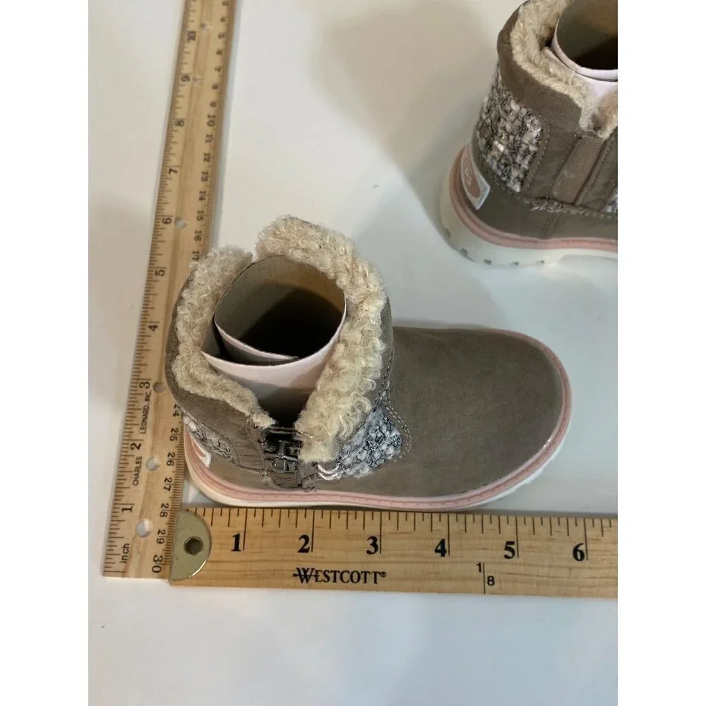 New Dr. Scholl's Kendal Toddler Girl Size‎ 5 Faux Suede & Sherpa Ankle Boots